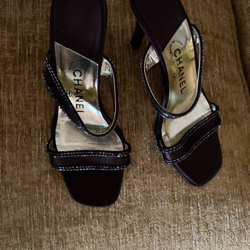 AUTHENTIC CHANEL SATIN SANDALS - Picture 2 of 7